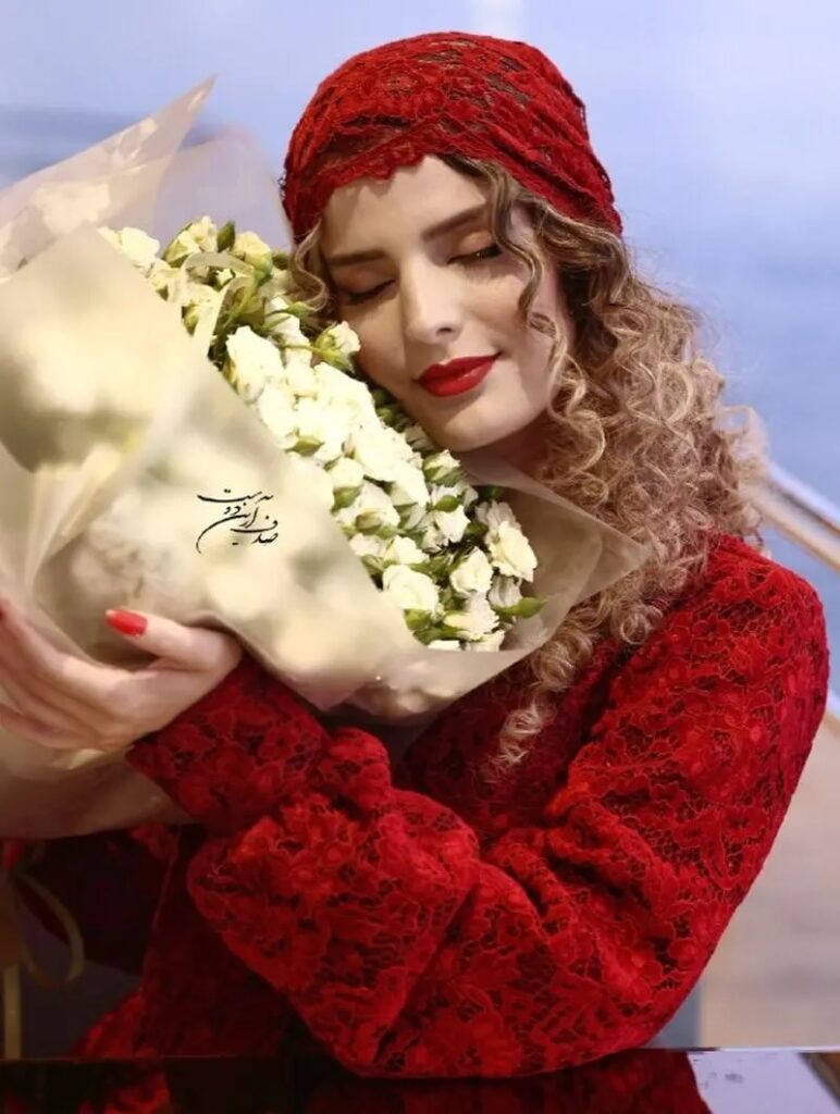 غزاله اکرمی در جشن تولد ۳۰ سالگی&zwnj;اش