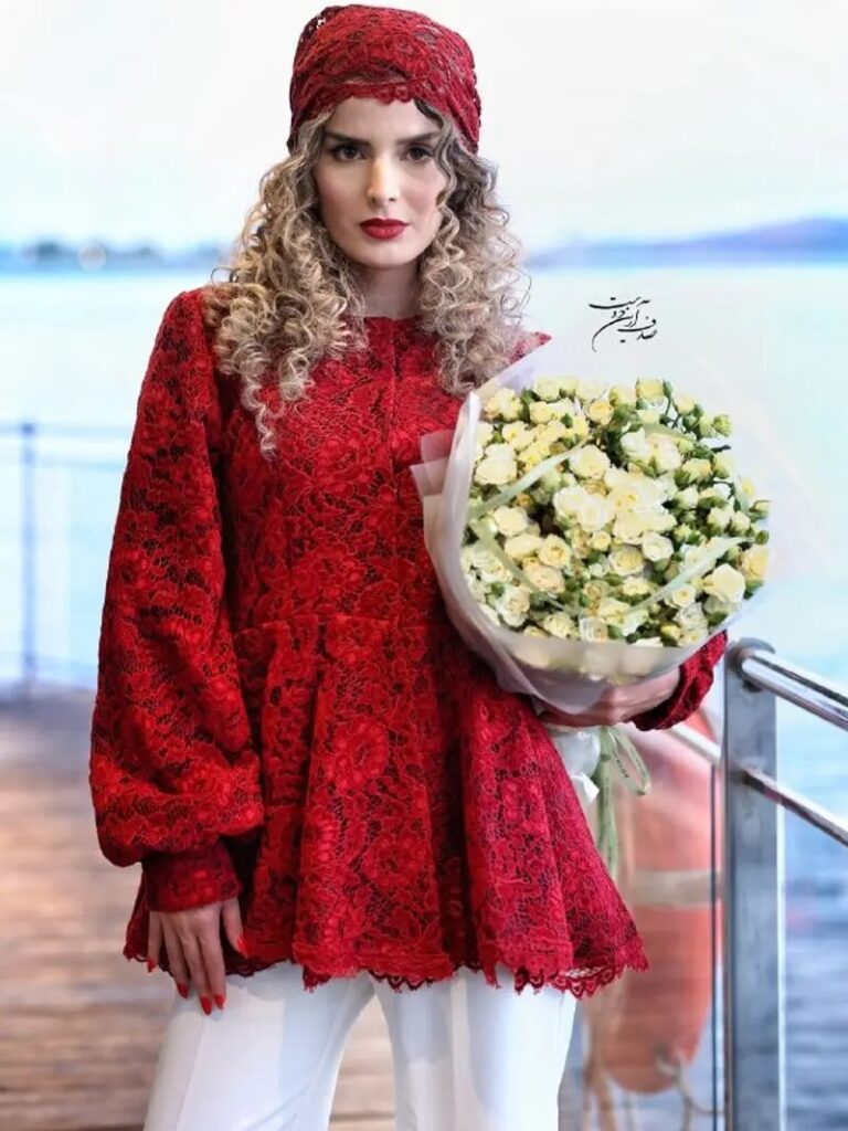 غزاله اکرمی در جشن تولد ۳۰ سالگی&zwnj;اش
