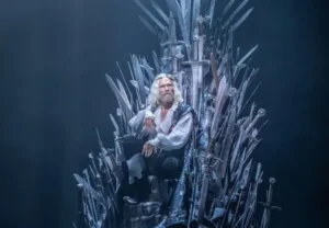 نمایش تئاتری The Mad King